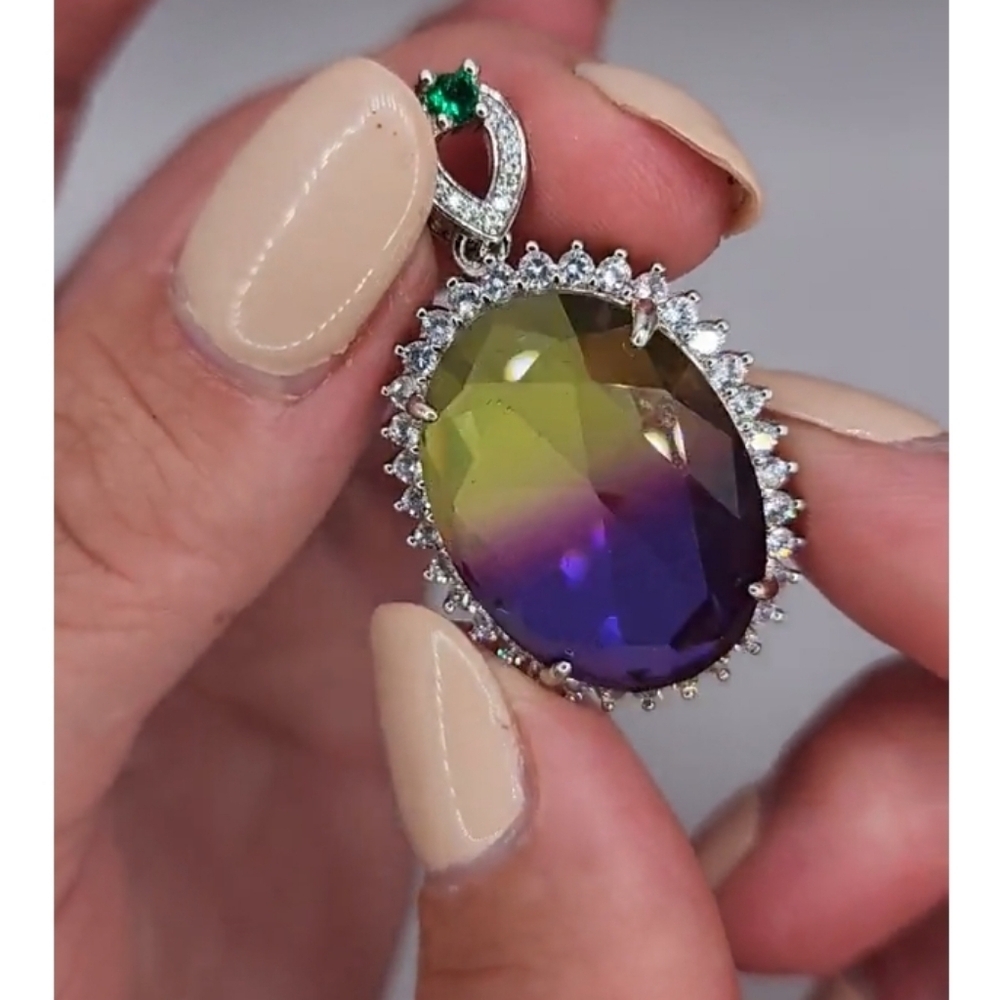 🆕️ Simulated Tourmaline, Simulated Emerald and CZ Pendant in Silvertone